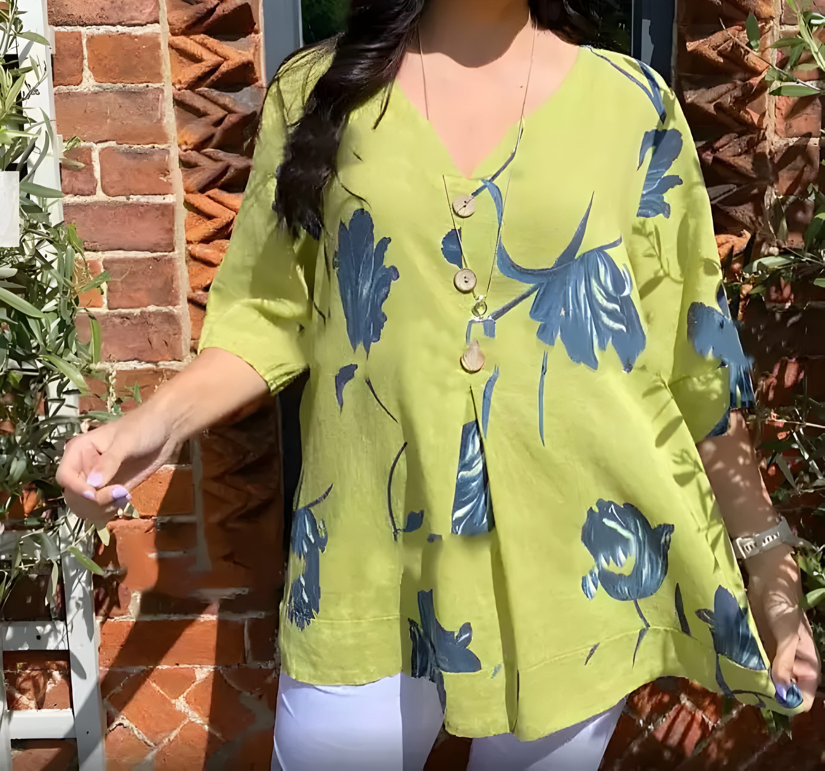 Isaliel Blouse Femme – Col V, Tissu Respirant & Coupe Fluide Élégante