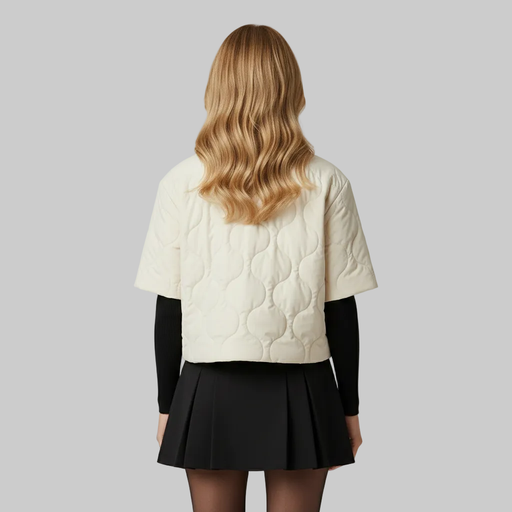 Piumino corto imbottito a maniche corte