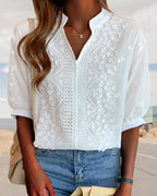 Amelie Blusa Mujer – Escote en V, Mangas Abullonadas y Detalles de Encaje Elegante