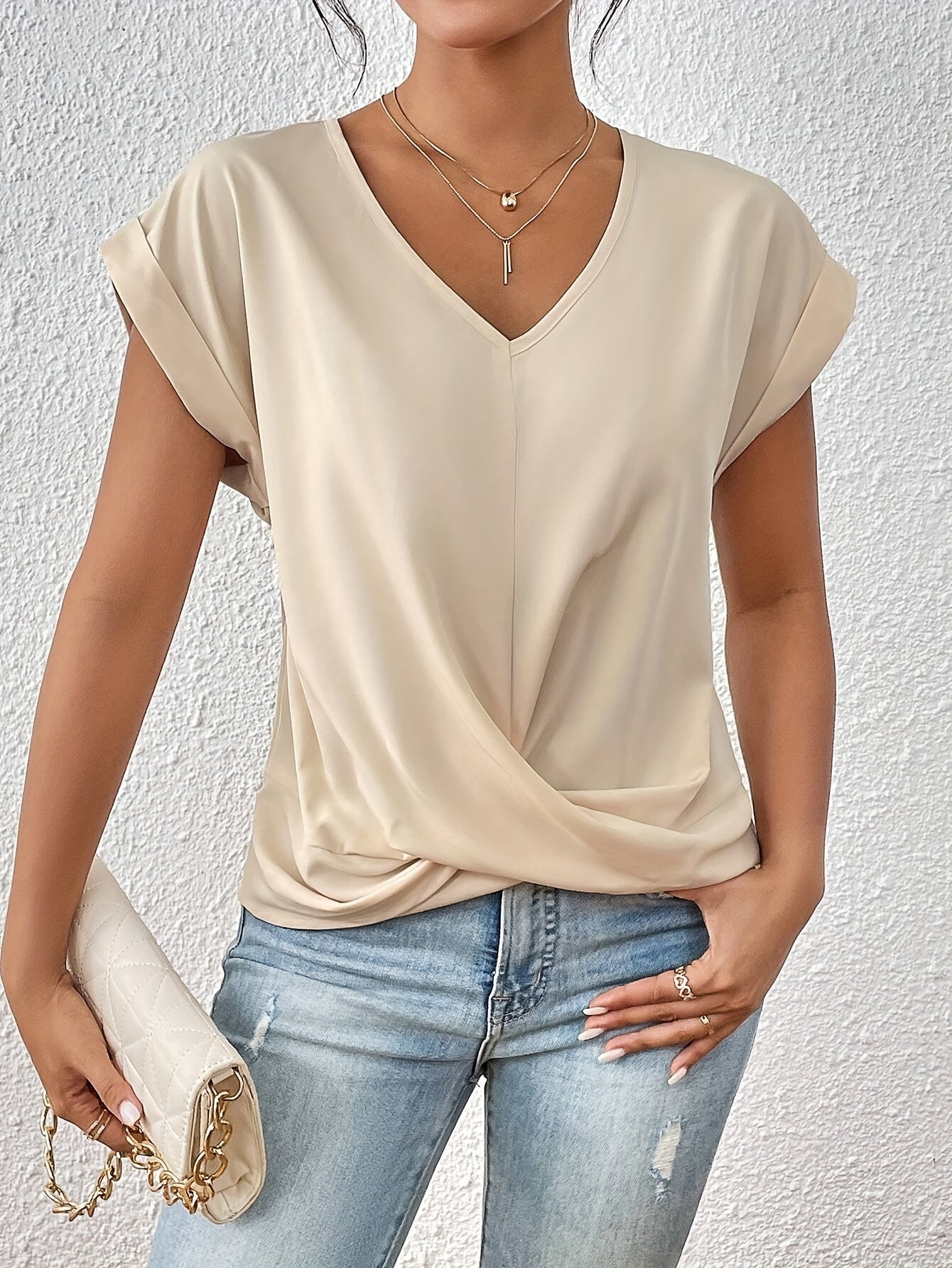 Yasmine Top Mujer – Escote en V con Nudo, Corte Elegante y Comodidad Diaria