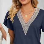 Top Chiara para mujer – Escote en V con encaje, mangas pétalo, blusa casual elegante