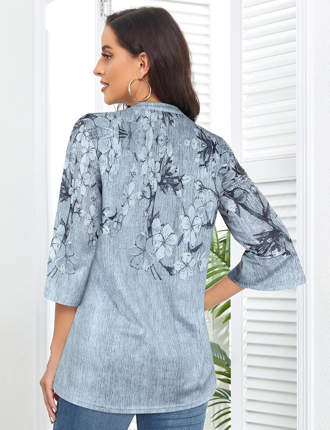Martina Blouse Femme – Col en V, Manches 3/4, Tunique Florale Plissée Élégante