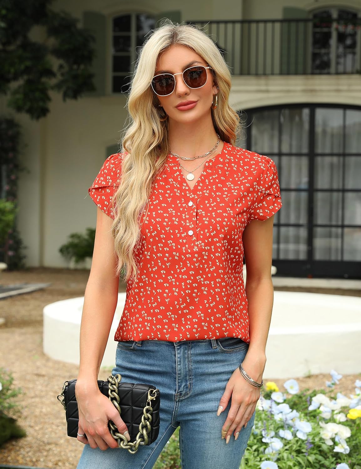 Beatrice Blouse Femme Élégante – Col en V, Boutons, Manches Courtes, Chic Décontracté