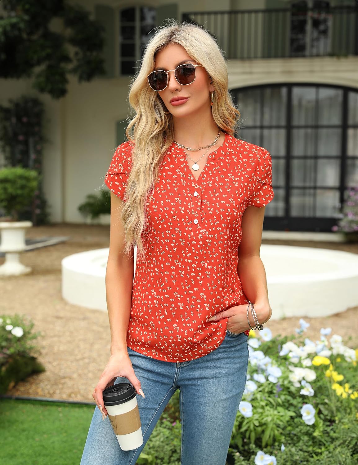 Beatrice Blouse Femme Élégante – Col en V, Boutons, Manches Courtes, Chic Décontracté