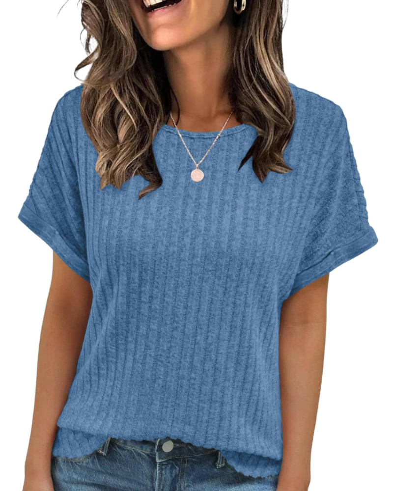 Camiseta Clara para mujer – Top acanalado con cuello redondo, mangas cortas y ajuste versátil