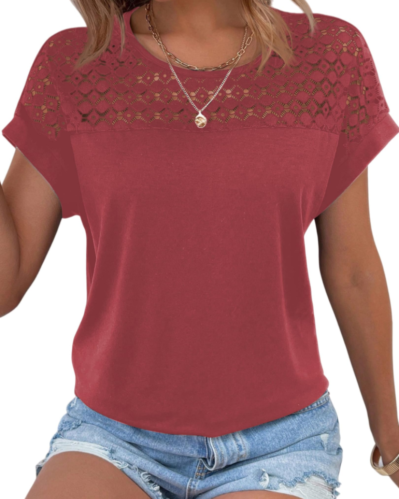 Camiseta Jasmine para mujer – Top con detalles de encaje, hombros modernos y ajuste holgado