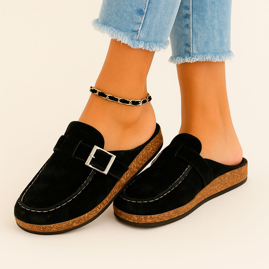 Mules Noelle para Mujer en Ante – Slip-On con Hebilla Ajustable, Suela de Corcho
