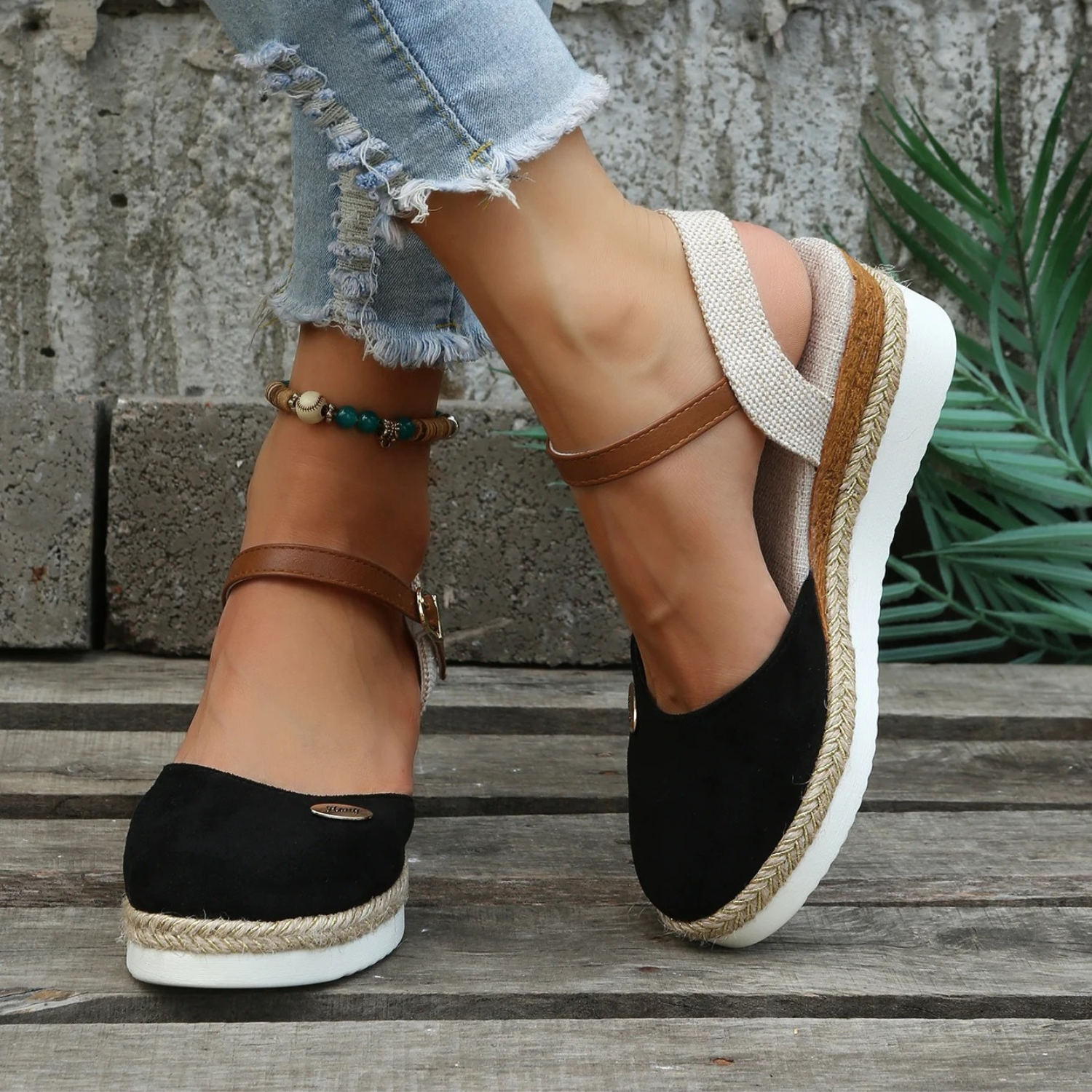 Ariana Sandali Donna – Estilo Boho, Soporte de Arco y Comodidad para el Verano