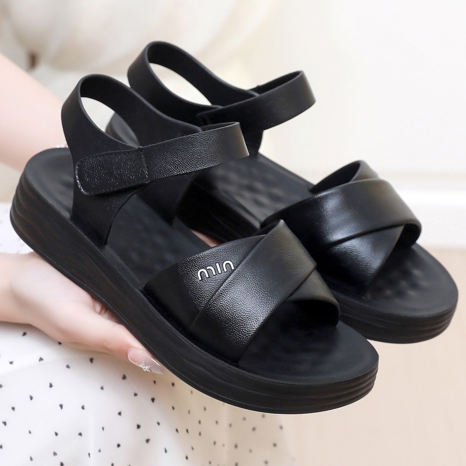 Amelia Sandalias Mujer Pie Ancho – Ajustables, Cómodas, Suela Amortiguada Casual