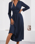 Hazel Robe Femme – Robe Maxi avec Col en V Croisé, Manches Chauve-Souris et Taille Plissée