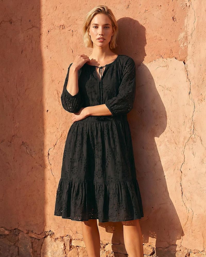 Maya Damenkleid – Midi-Kleid in Elfenbein mit V-Ausschnitt, Stickerei & Innenfutter