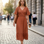 Camilla Robe Maxi Bohème pour Femme – Robe Élégante Swiss Dot avec Col en V
