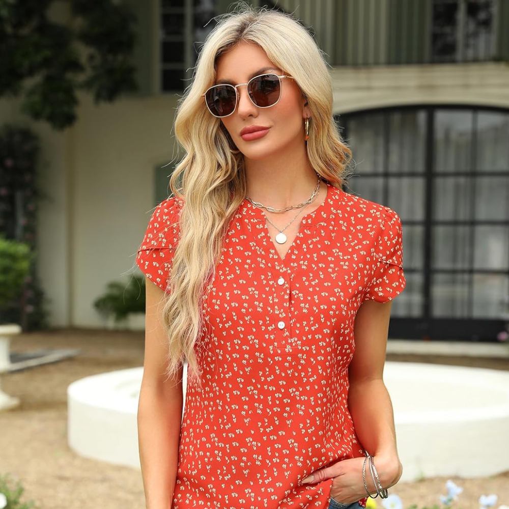 Beatrice Blouse Femme Élégante – Col en V, Boutons, Manches Courtes, Chic Décontracté