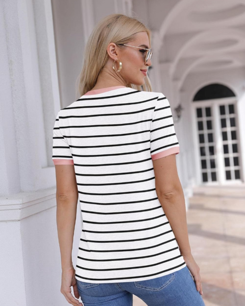 Dámské tričko Cassandra – pruhovaný top s kulatým výstřihem, color block a krátkými rukávy