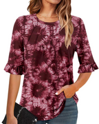 Audrey női blúz – 3/4-es ujjakkal, fodrokkal, kerek nyakkivágással és elegáns elülső hajtásokkal