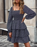 Whitney Mini-Kleid für Damen – Quadratischer Ausschnitt, gesmoktes Oberteil und lange Ärmel