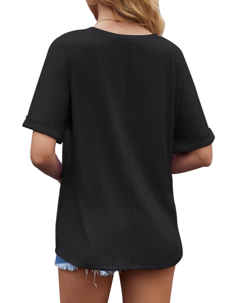 Dámské tričko Natalie – oversize top s výstřihem do V, krátkými rukávy a manžetami