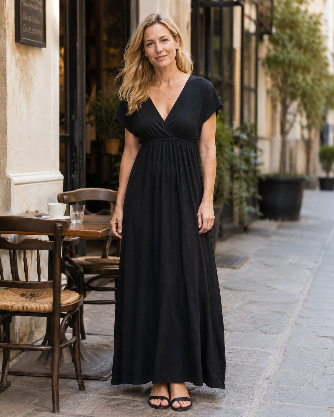 Madeline Vestito Donna Maxi – Jersey Stretch, Scollo a V & Vita Impero