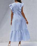 Robe longue femme Madeline Abito – Rayures bleues et blanches, volants, col en V et jupe à volants