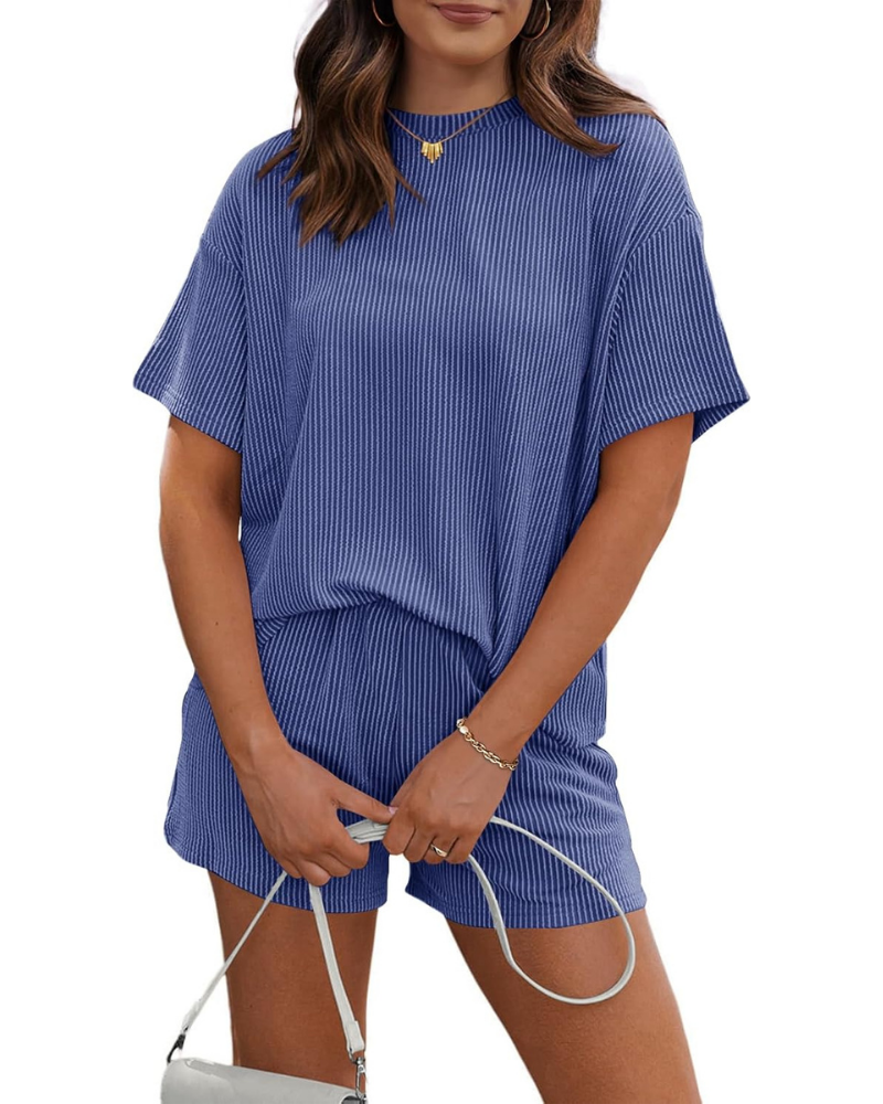 Delaney Set Donna 2 Pezzi – Maglia a Costine, T-Shirt Oversize e Shorts con Tasche