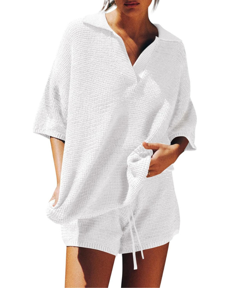 Greer Set Donna in Maglia – Top Oversize a V e Shorts a Vita Alta con Coulisse