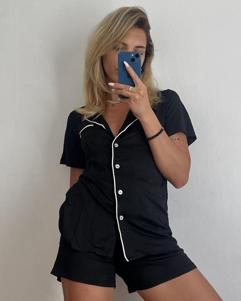 Madison Pyjama Femme – Ensemble 2 pièces avec manches courtes, boutonnage et short doux