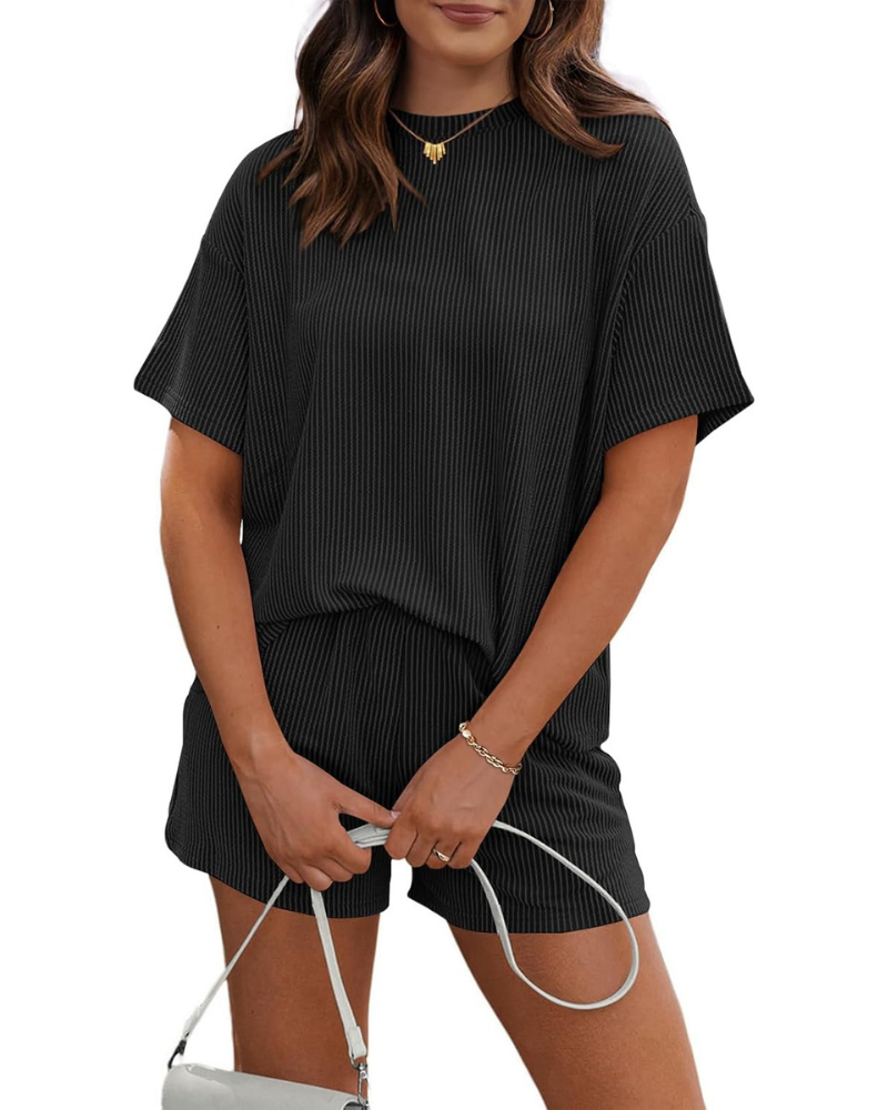 Delaney Set Donna 2 Pezzi – Maglia a Costine, T-Shirt Oversize e Shorts con Tasche