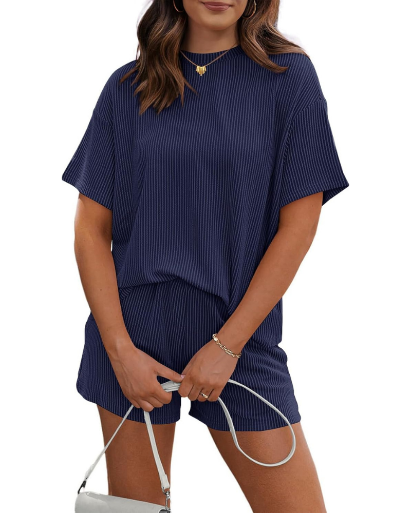 Delaney Set Donna 2 Pezzi – Maglia a Costine, T-Shirt Oversize e Shorts con Tasche