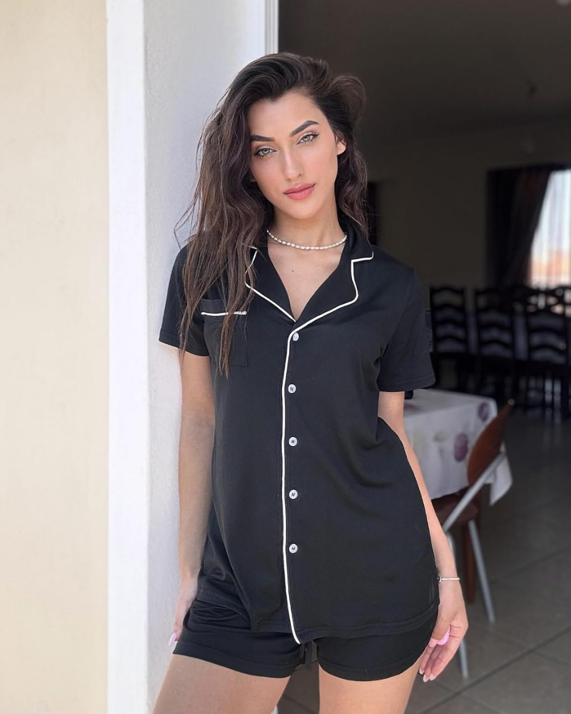 Madison Pyjama Femme – Ensemble 2 pièces avec manches courtes, boutonnage et short doux